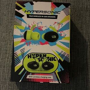 Green and Black Wireless Earbuds